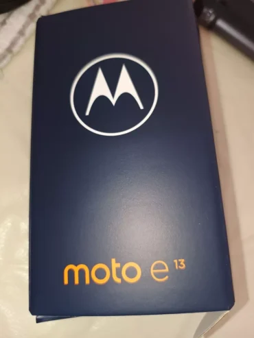 Motorola E13, 64gb, 2ram