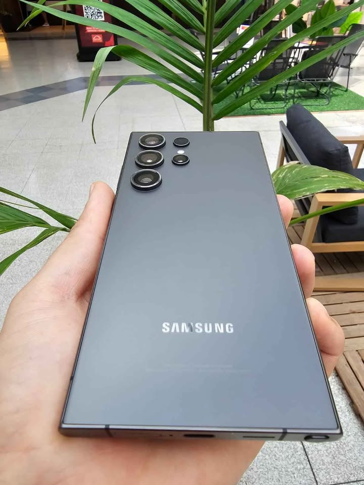 Samsung Galaxy S24 Ultra de 512 GB y 12 de RAM. Color Negro