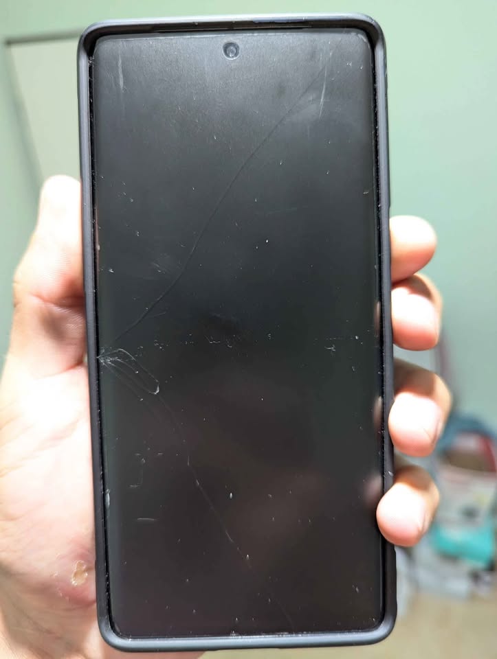 VENDO O PERMUTO GOOGLE.PIXEL 7 PRO