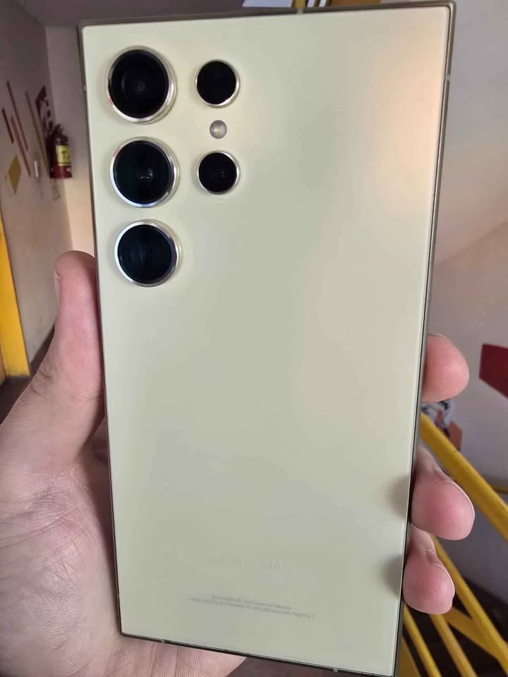 Samsung S24 Ultra 512Gb y 12 De Ram,Libre De Fabrica. IMPECABLE COMO NUEVO!