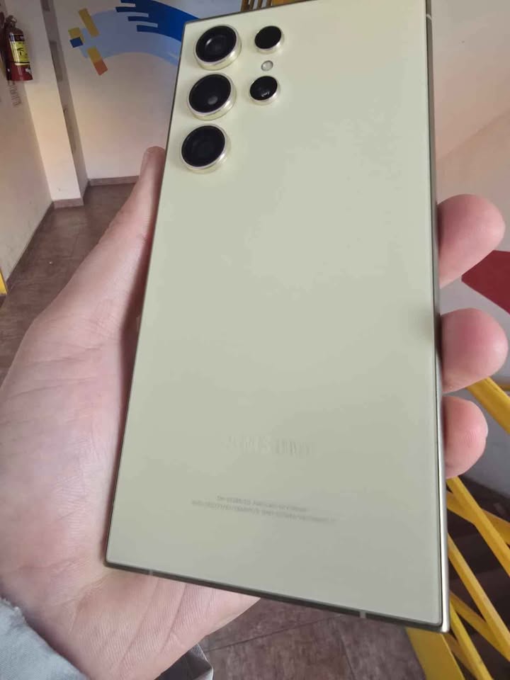 Samsung S24 Ultra 512Gb y 12 De Ram,Libre De Fabrica. IMPECABLE COMO NUEVO!