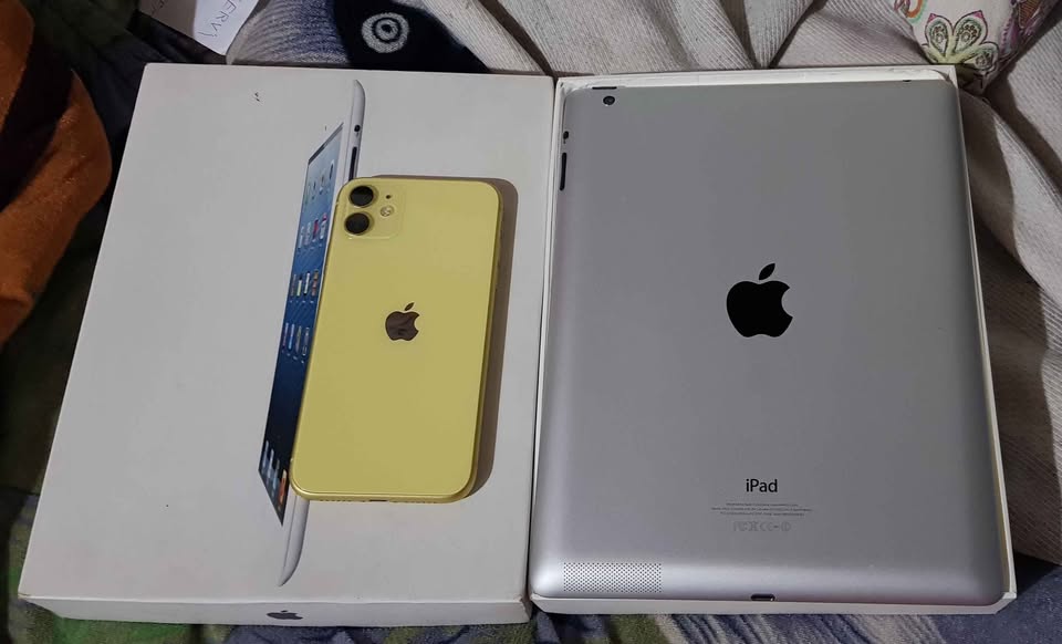 Iphone 11 con cuenta Icloud.