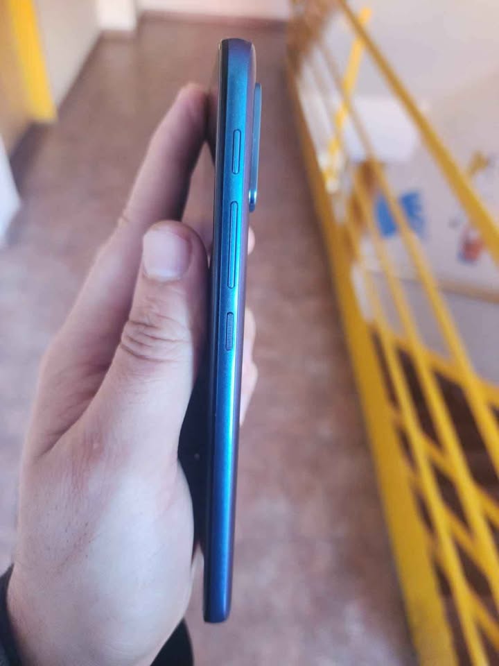 Moto G20 de 128 GB y 4 de RAM. Libre de fabrica. Excelente condición