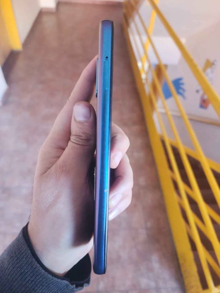 Moto G20 de 128 GB y 4 de RAM. Libre de fabrica. Excelente condición