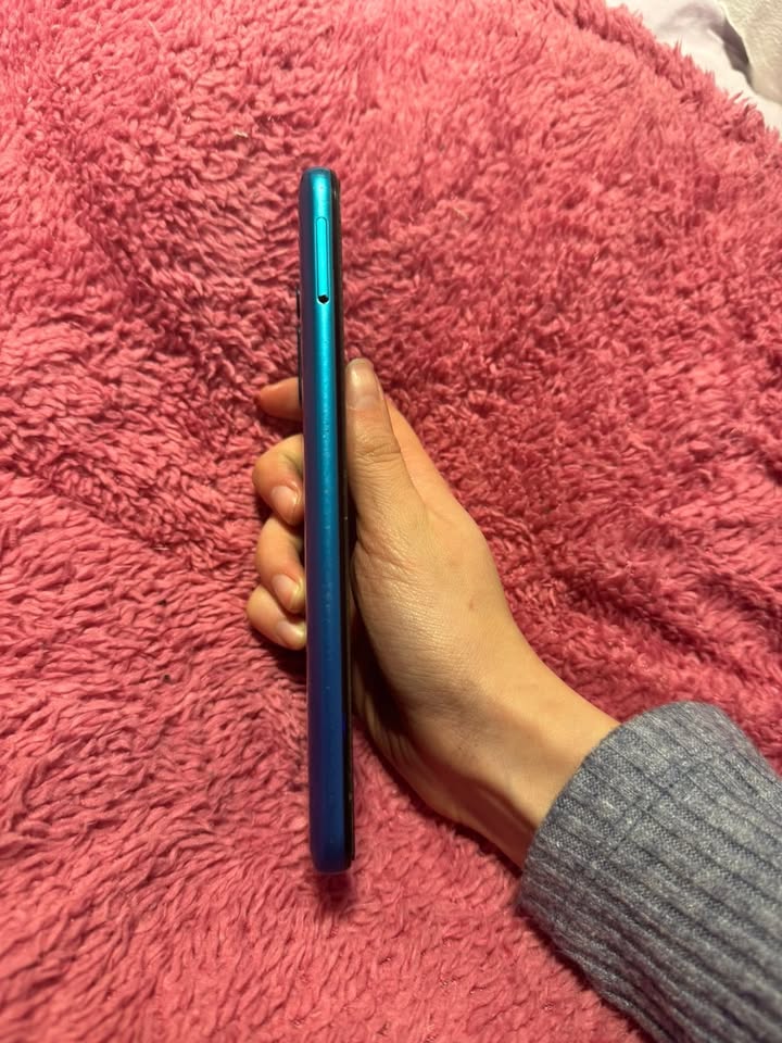 Motorola G8 power lite