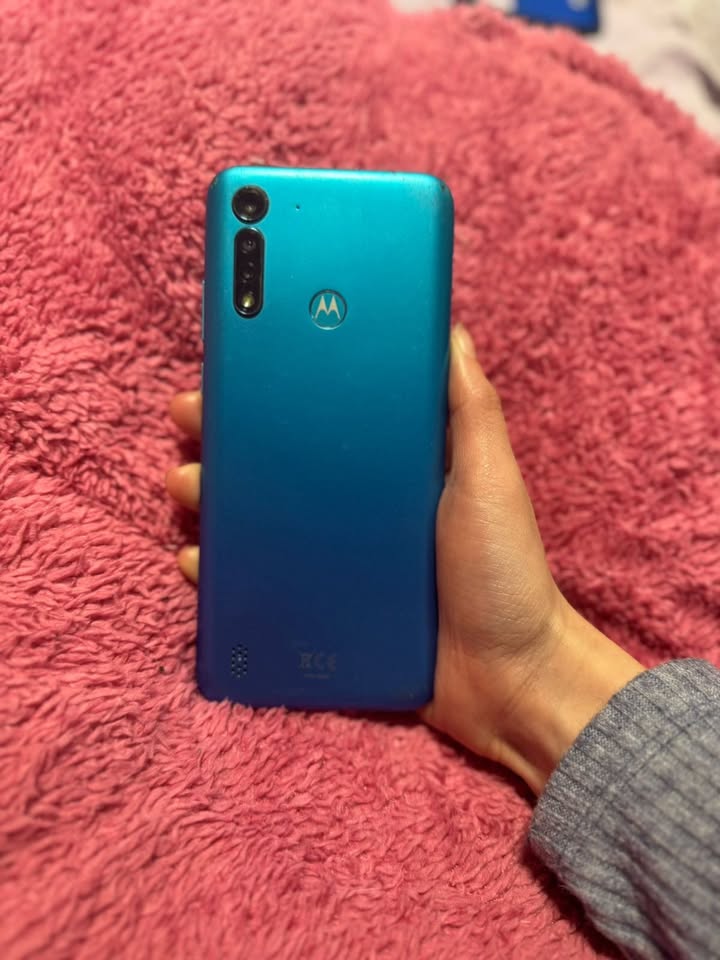 Motorola G8 power lite