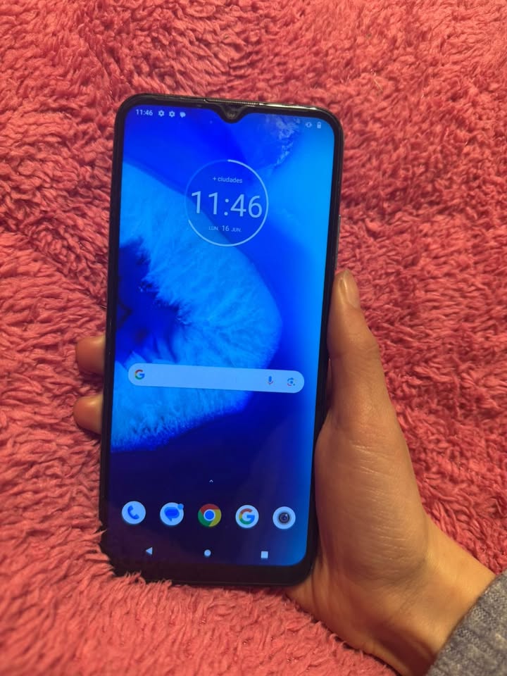 Motorola G8 power lite