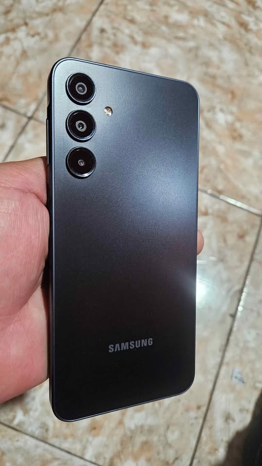 SAMSUNG GALAXY A16