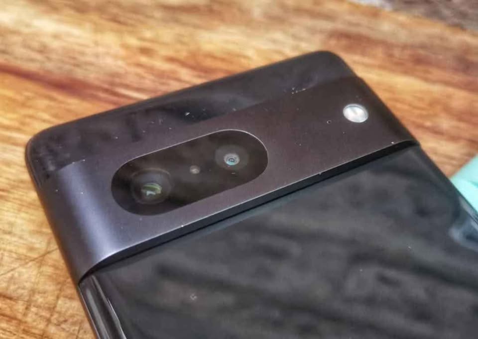 Vendo o permuto “Google Pixel 7” android 16