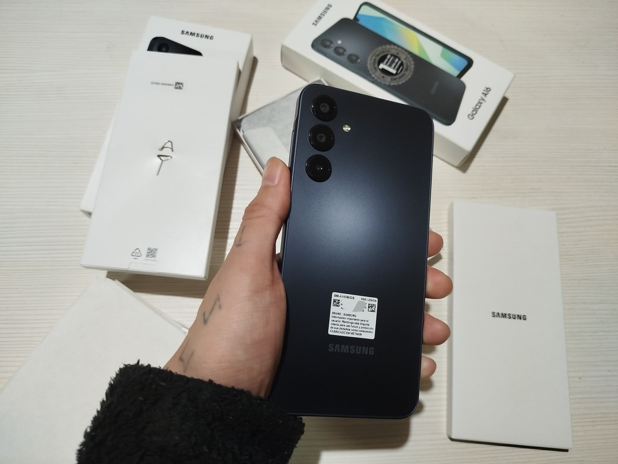 SAMSUNG GALAXY A16 8GB DE RAM Y 256GB DE ALMACENAMIENTO Y NFC