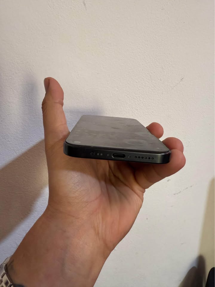 iPhone 15 pro Max libre