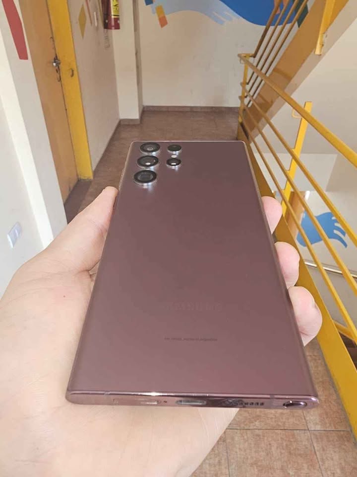 Samsung S22 Ultra SOLO A E-SIM de 512 Gtb y 12 de RAM. Impecable estado!