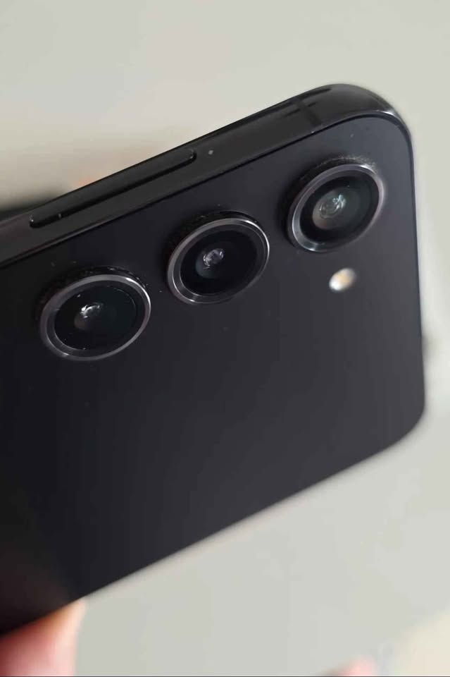 Samsung Galaxy S23+ 8/512 GB Completo + Accesorios