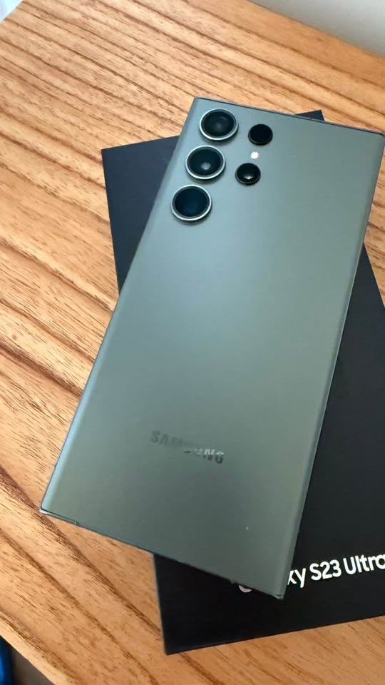 S23 Ultra 256gb/12gb