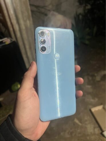 Vendo moto g71 5g libre impecable