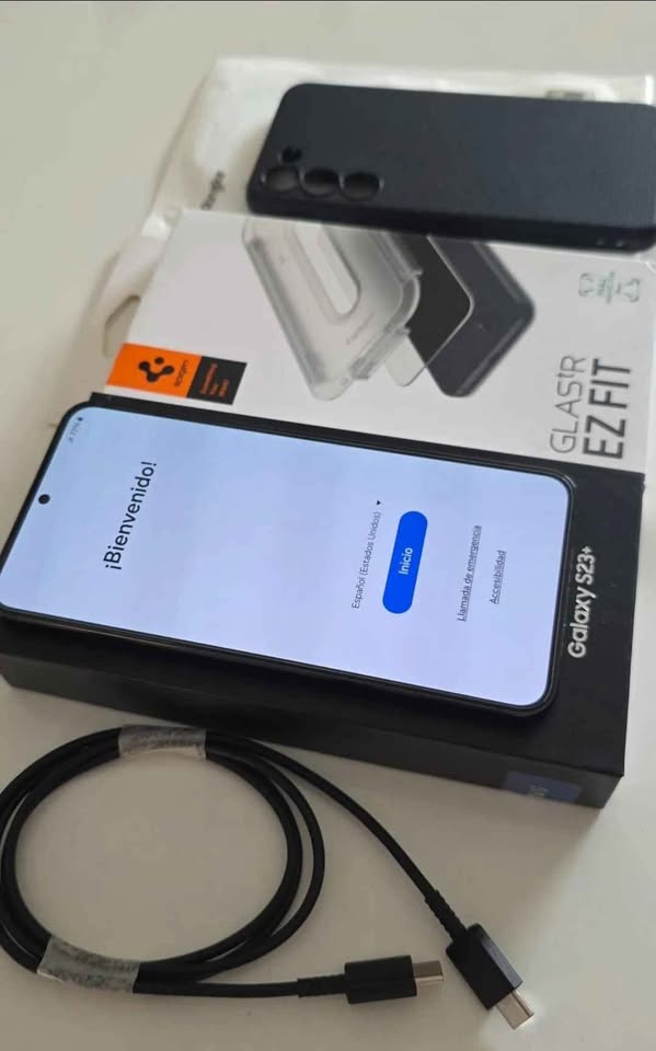 Samsung Galaxy S23+ 8/512 GB Completo + Accesorios