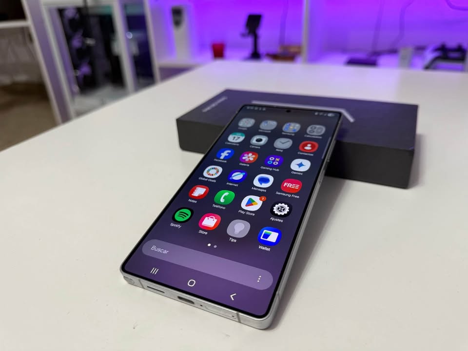 Samsung Galaxy S25 Ultra 256GB 12GB RAM Importado completo en caja poco uso