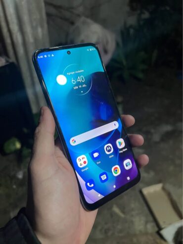 Vendo moto g71 5g libre impecable