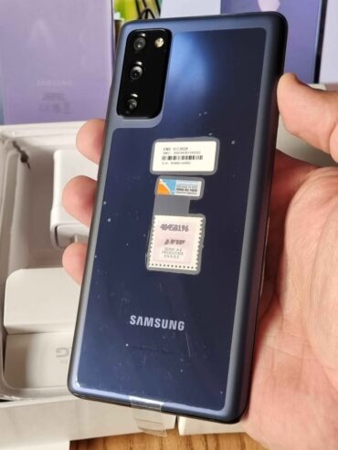 Vendo SAMSUNG S20FE AZUL LIBRE 5G 128GB 6RAM IMPECABLE NO PERMUTO