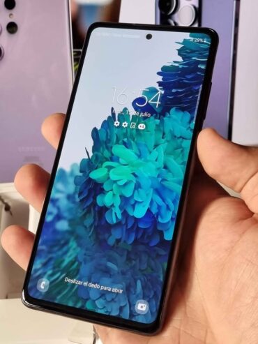 Vendo SAMSUNG S20FE AZUL LIBRE 5G 128GB 6RAM IMPECABLE NO PERMUTO