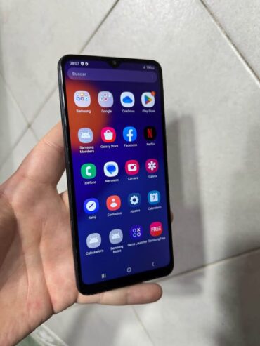 Samsung m12 impecable