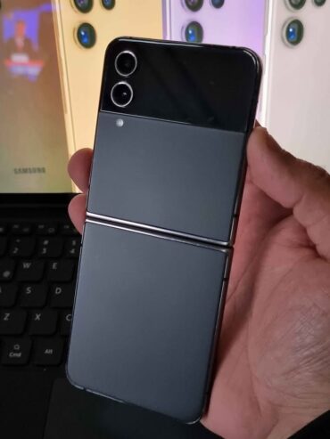 Vendo SAMSUNG Z FLIP 4 LIBRE 128GB 8RAM , NO PERMUTO.