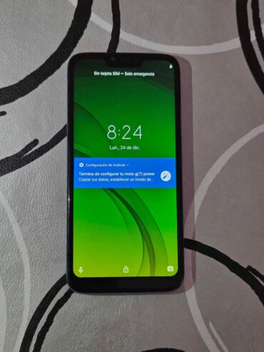 Motorola G7 Power solo funciona con wifi 32 de almacenamiento y 3 de ram 40.000$