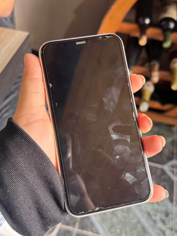 VENDO IPHONE 11 DE 128