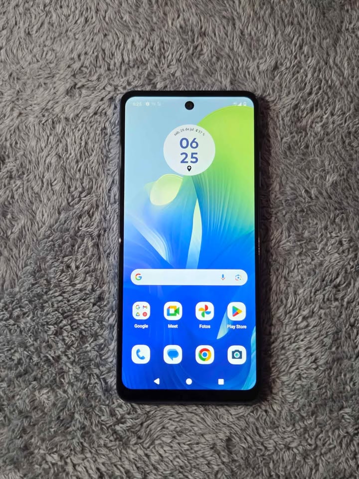 Motorola Moto g04s Libre de fabrica para cualquier empresa 64 de almacenamiento y 4 de ram