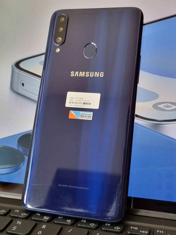 Vendo celular Samsung A20s libre 32gb impecable , NO PERMUTO