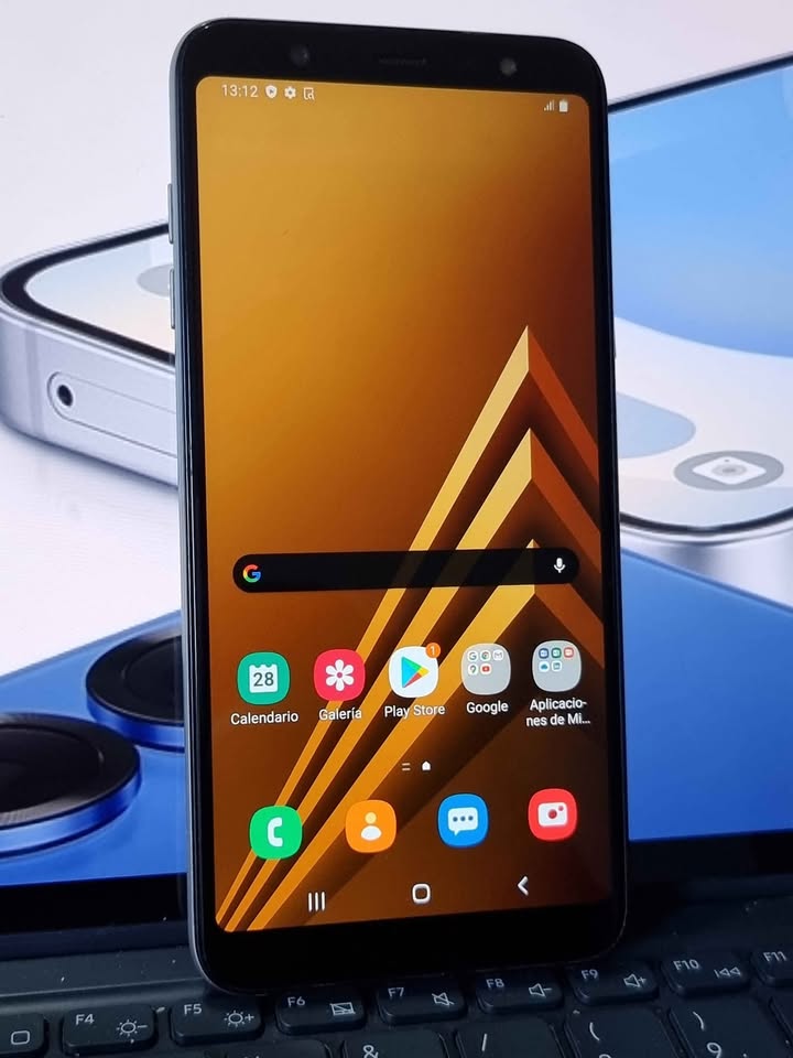 Vendo Celular Samsung A6 plus libre 64gb 4ram huella facial nfc , IMPECABLE , NO PERMUTO.