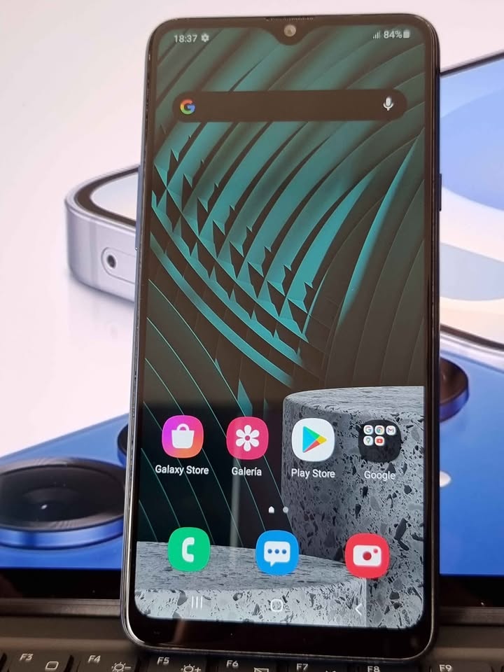 Vendo celular Samsung A20s libre 32gb impecable , NO PERMUTO
