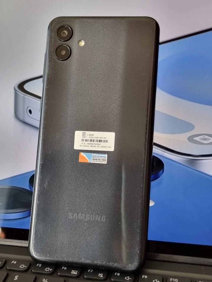 Vendo celular Samsung A04 libre 128gb 4ram impecable , NO PERMUTO.