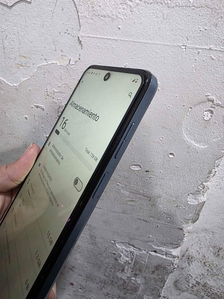 Moto g23 libre de fábrica. No permuto Impecable de 128GB de almacenamiento.