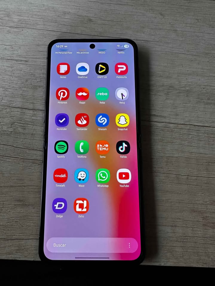 Zflip 5 Samsung Sin fallas. Escucho ofertas.