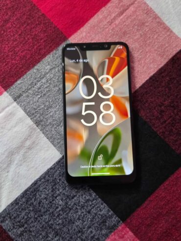 Poco Phone F1 Libre De Fábrica Para Cualquier Empresa 128gb de almacenamiento y 4 de ram