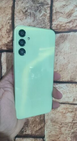 SAMSUNG A24