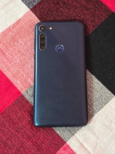 Motorola g8 power Libre de fábrica para cualquier empresa 64gb de almacenamiento y 4 de ram