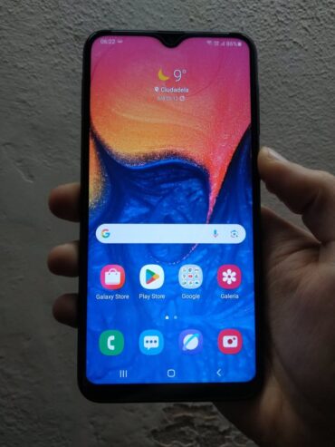 Samsung A10 Excelente estado Completo
