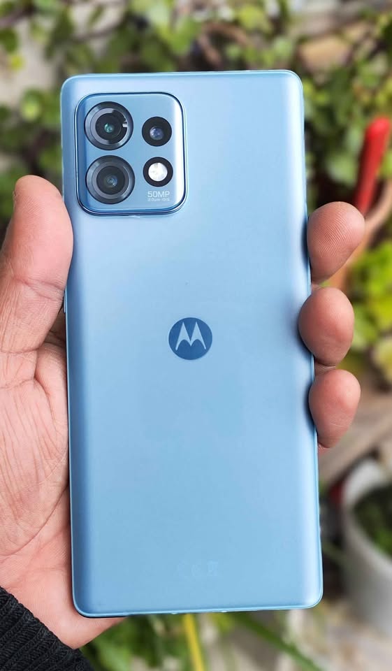 Moto Edge 40 Pro libre ” Snap 8 gen 2″