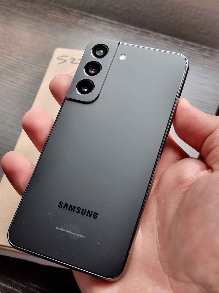 Samsung S22 libre 128gb 8ram , impecable , NO PERMUTO.