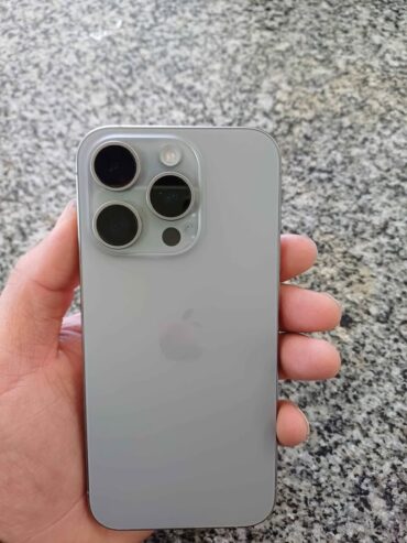 iPhone 15 pro 89% 256 GB