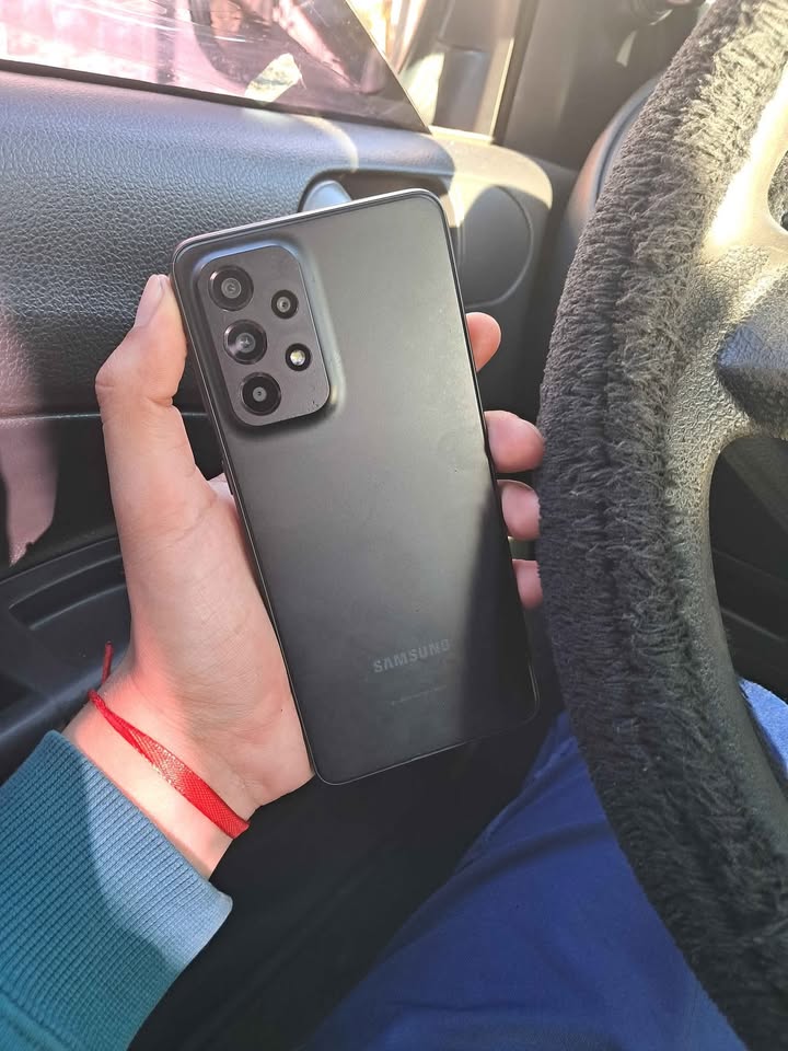 SAMSUNG A33 128GB LIBRE EN MUY BUEN ESTADO