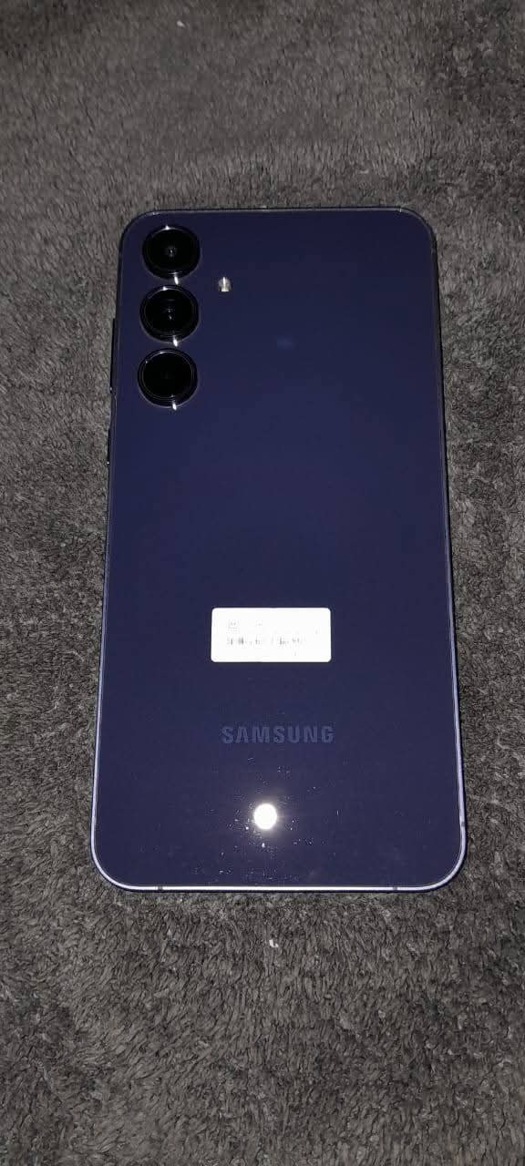 Samsung Galaxy A55 5G 128GB 5G Libre para cualquier compania.