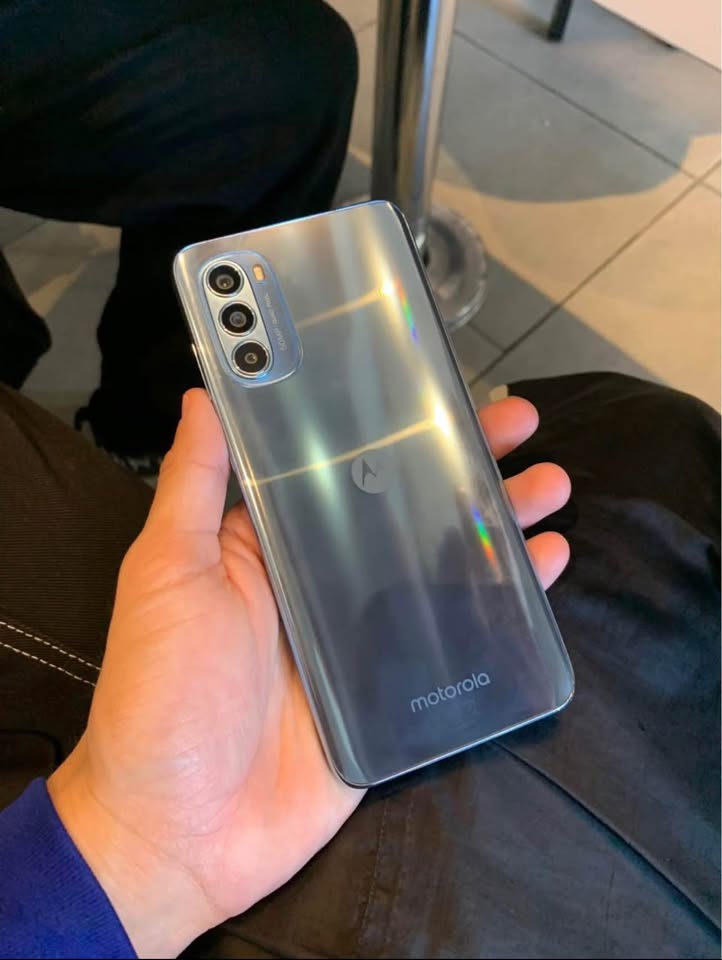 Vendo moto g52 en caja libre sin detalles !