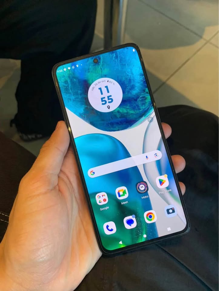 Vendo moto g52 en caja libre sin detalles !