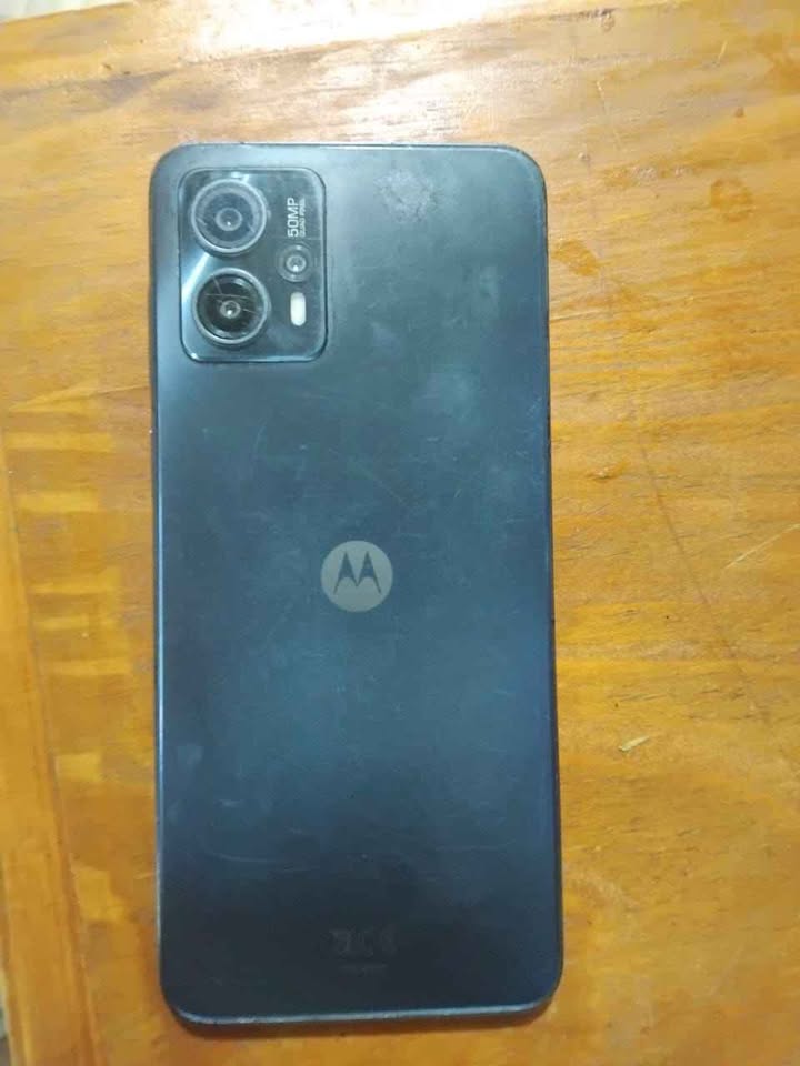 Moto g13