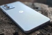 Moto G84 libre 5G “E-sim” 16/256GB