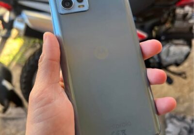 Vendo moto g72 libre sin detalles