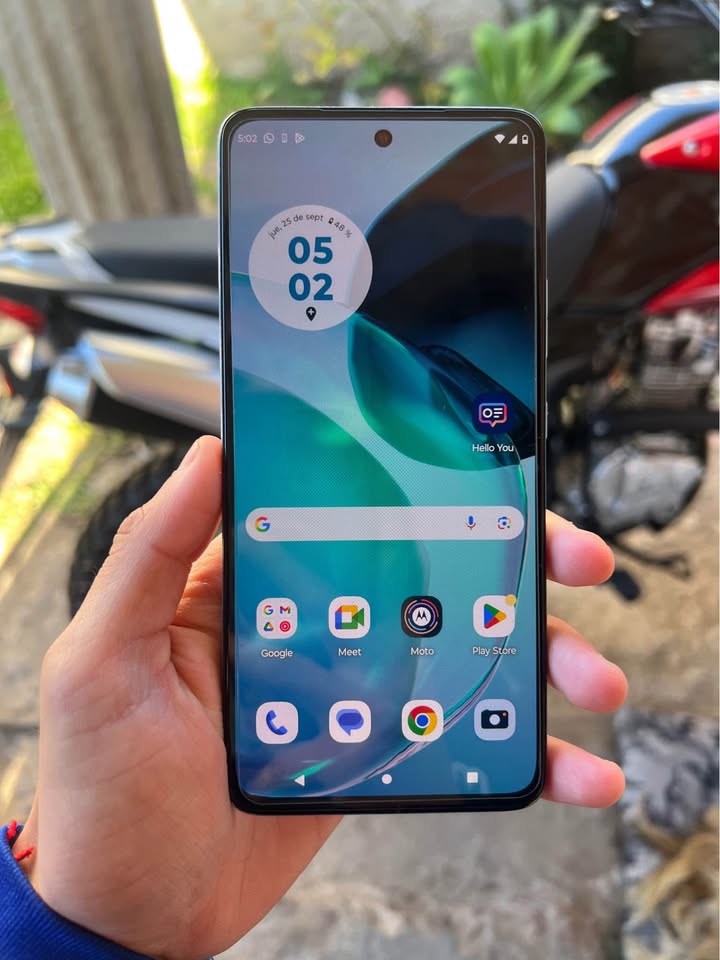 Vendo moto g72 libre sin detalles